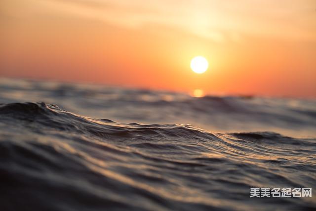 陈姓有哲理诗意的小男孩名字100分