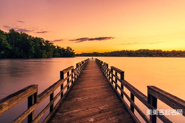 郑姓有文采典故的女生名字100分