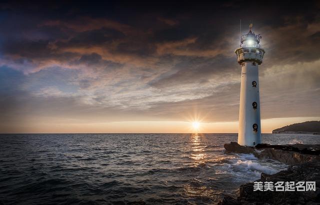 姓何两个字独特好听的女孩名字鉴赏