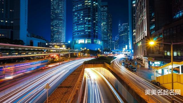 最新杨姓男孩免费自动取名100分