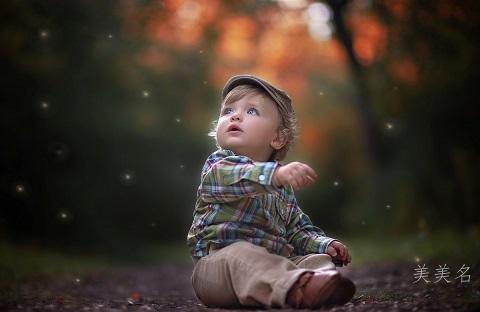 一繁一简大气男孩名字精选组合