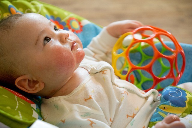 專家解析：簡雅與意蘊女孩名字深度對比